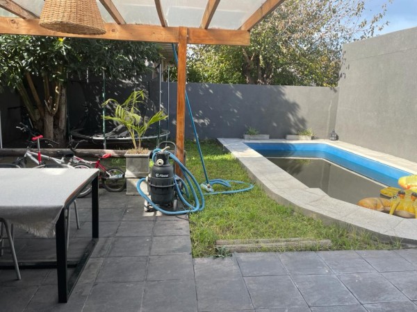 Foto Casa en Venta en Moron, Buenos Aires - U$D 120.000 - pix28666166 - BienesOnLine