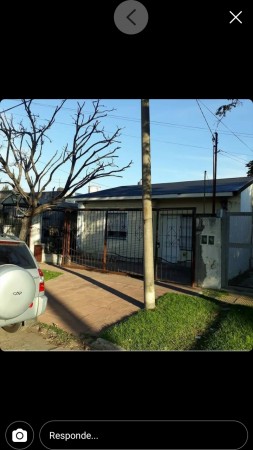 Foto Casa en Venta en Castelar, Buenos Aires - U$D 145.000 - pix45111166 - BienesOnLine