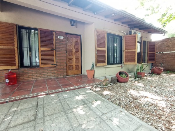 Carabobo 1395 - Chalet 4 ambientes ! 