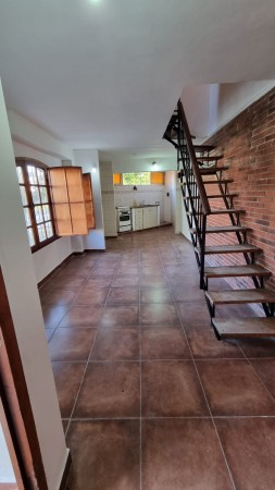 Duplex en Venta en Castelar Norte - 3 ambientes!