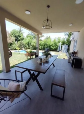 Casa en Venta en Country Altos del Sol - 6 ambientes!