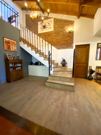 NUEVO VALOR - Casa en venta en Castelar Norte - 4 ambientes! Excelente ubicacion! Permuta!