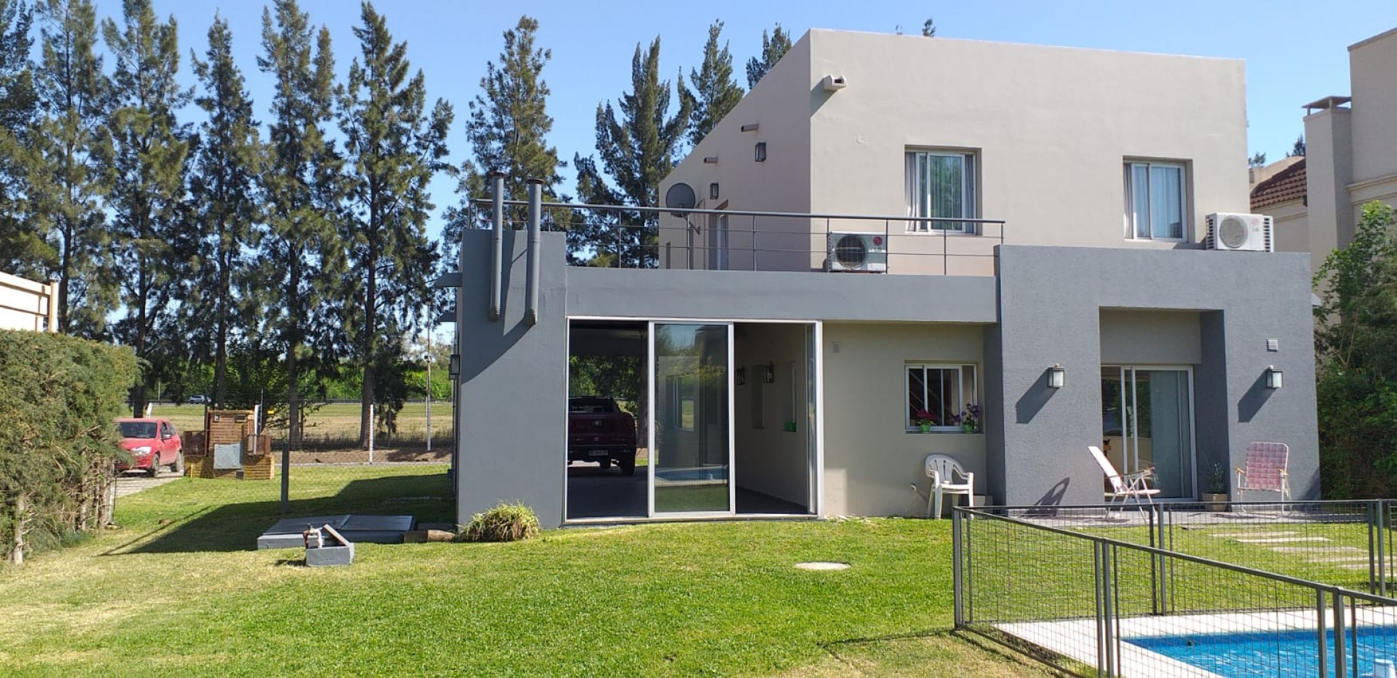 NUEVO VALOR! PERMUTA - Casa en venta en Country Altos del Sol - 4 ambientes!