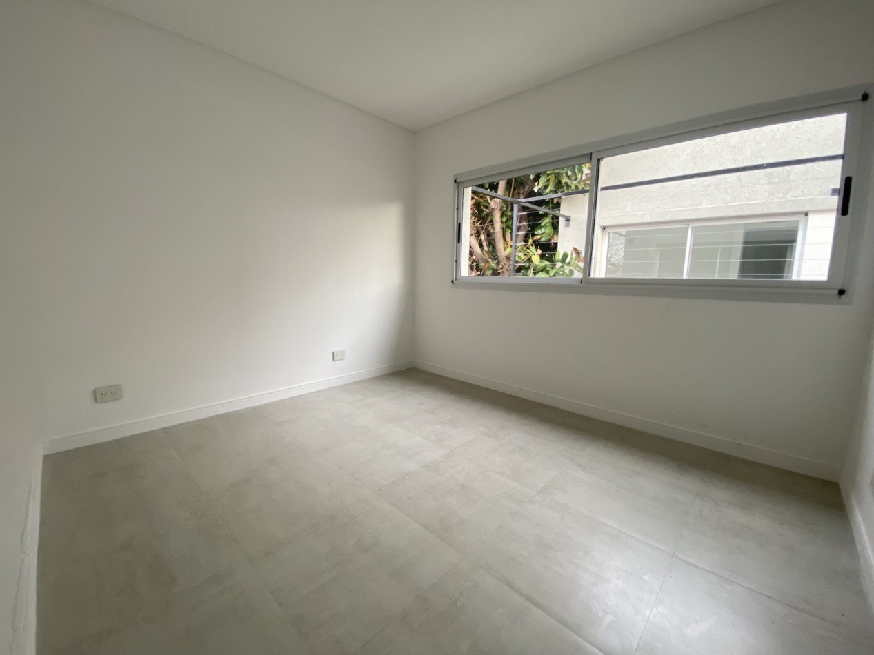 Duplex en venta en Castelar - 4 ambientes - A ESTRENAR!