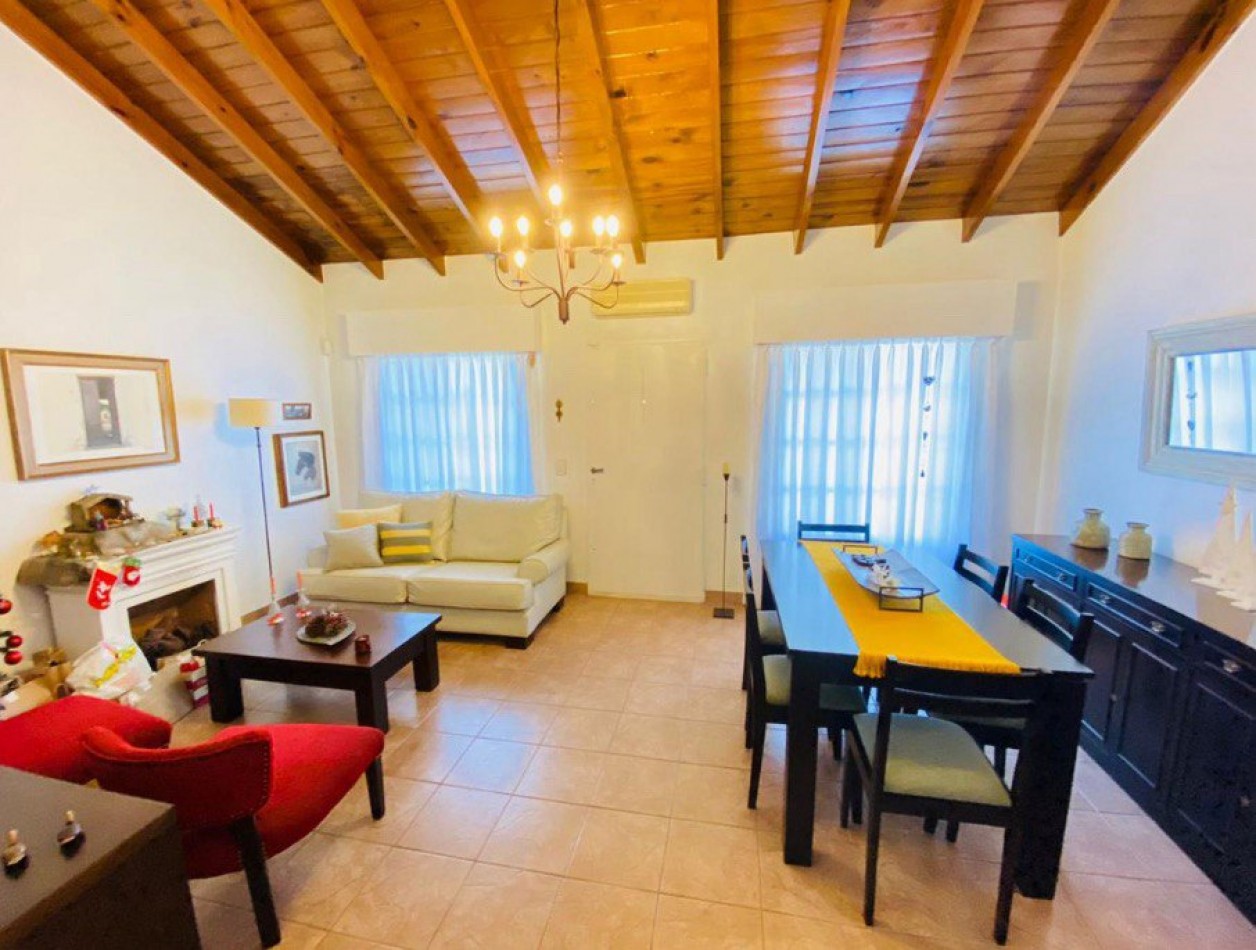 Casa en Venta en Ituzaingo Norte 5 ambientes!