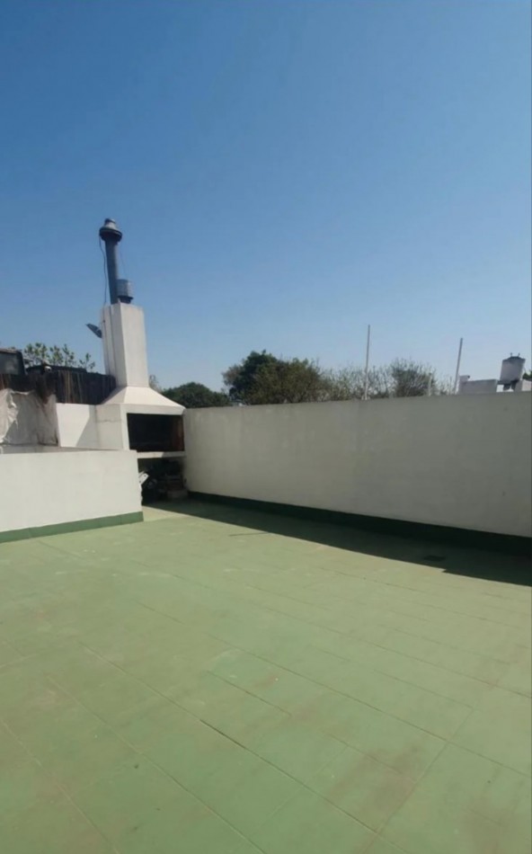 Ph 2 ambientes con terraza propia en Devoto 