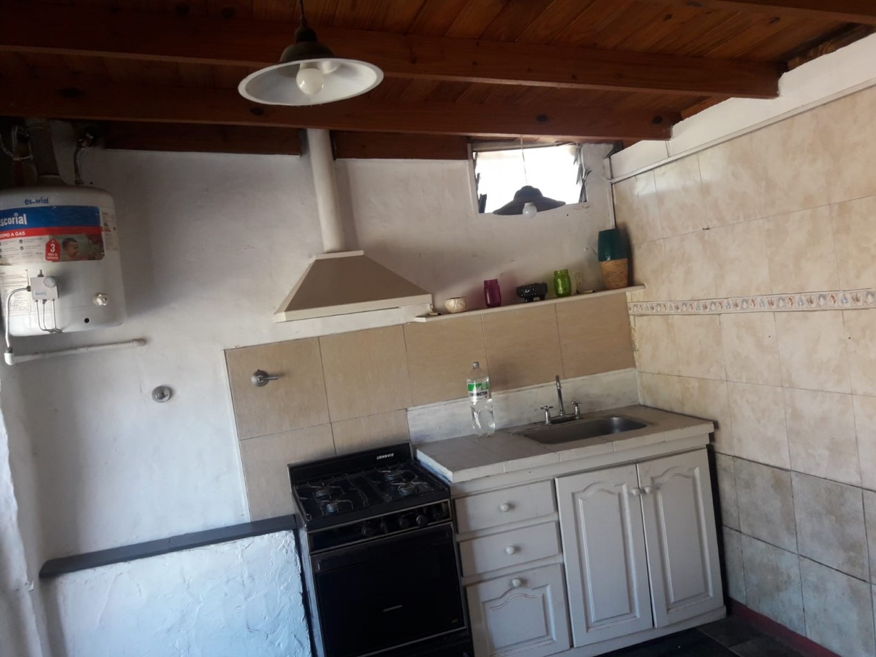 2 casas 2 ambientes cada una 