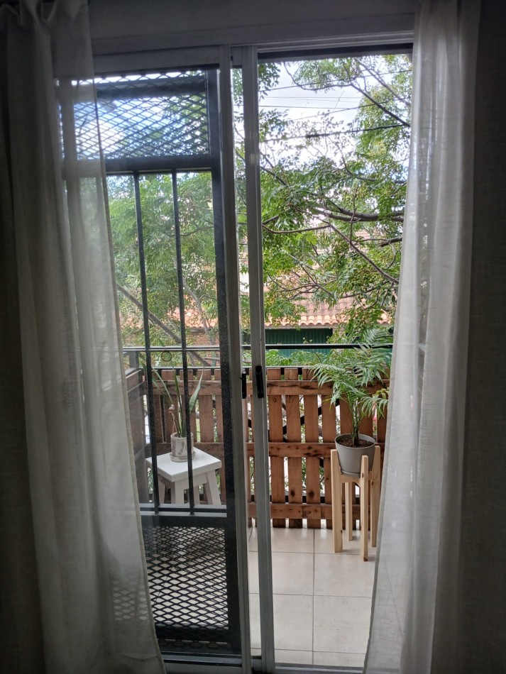 Departamento 2 ambientes - Castelar Centro !