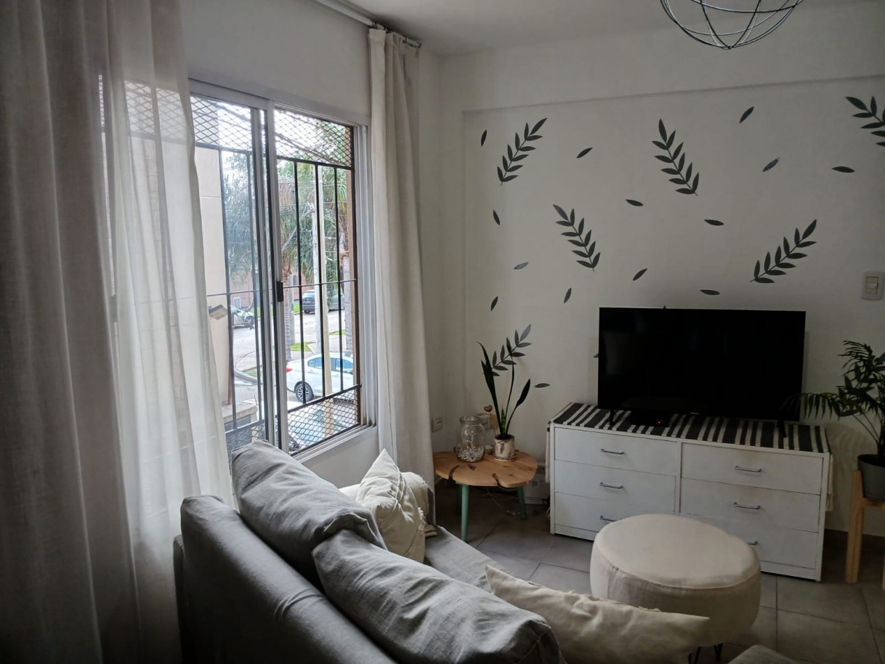 Departamento 2 ambientes - Castelar Centro !