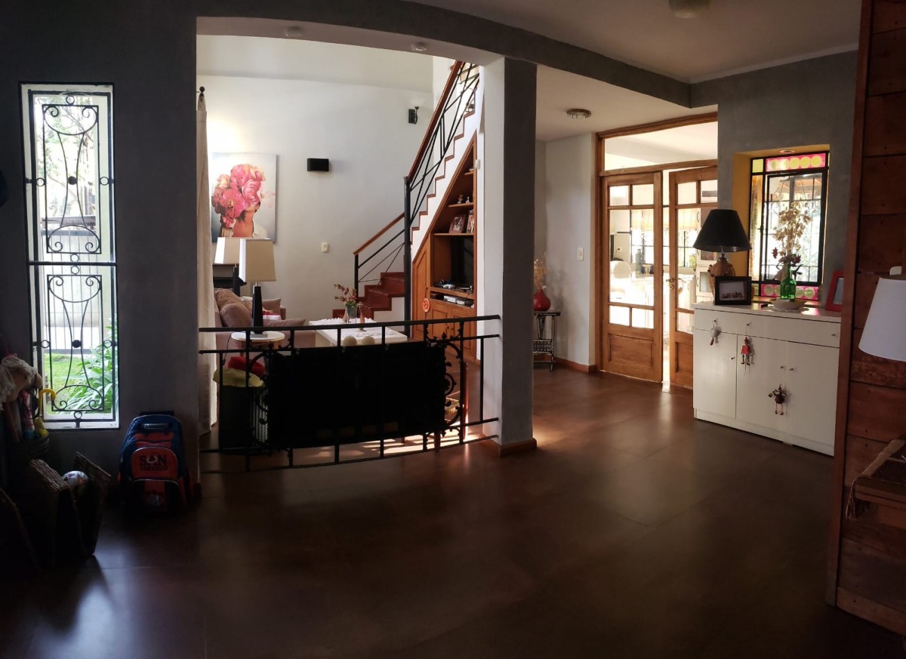 Armada Argentina 800 ! Casa Minimalista 5 ambientes