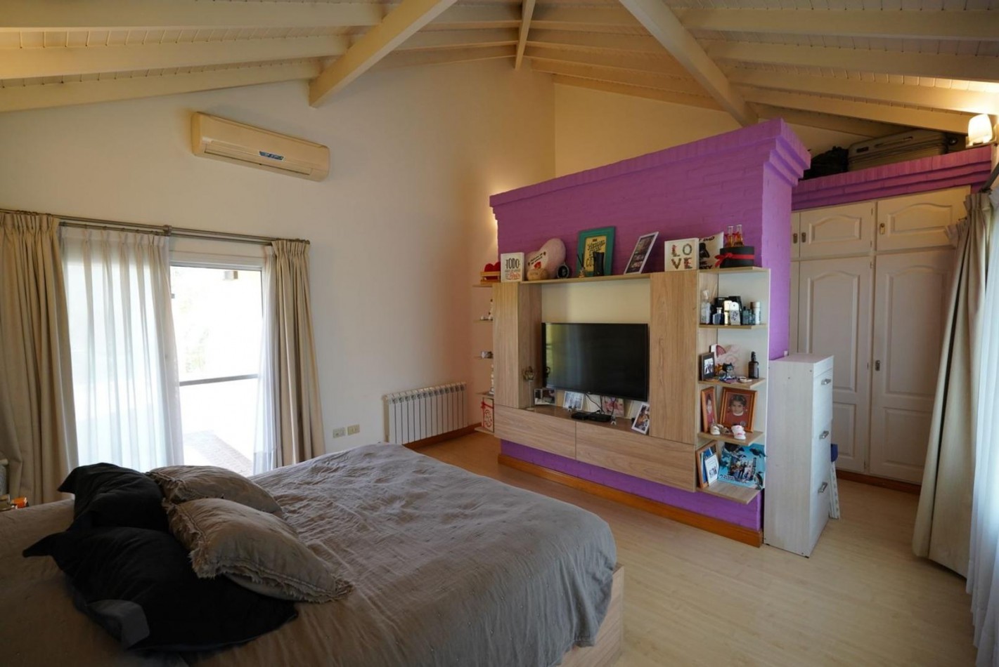 Chalet 5 ambientes - De Categoria 