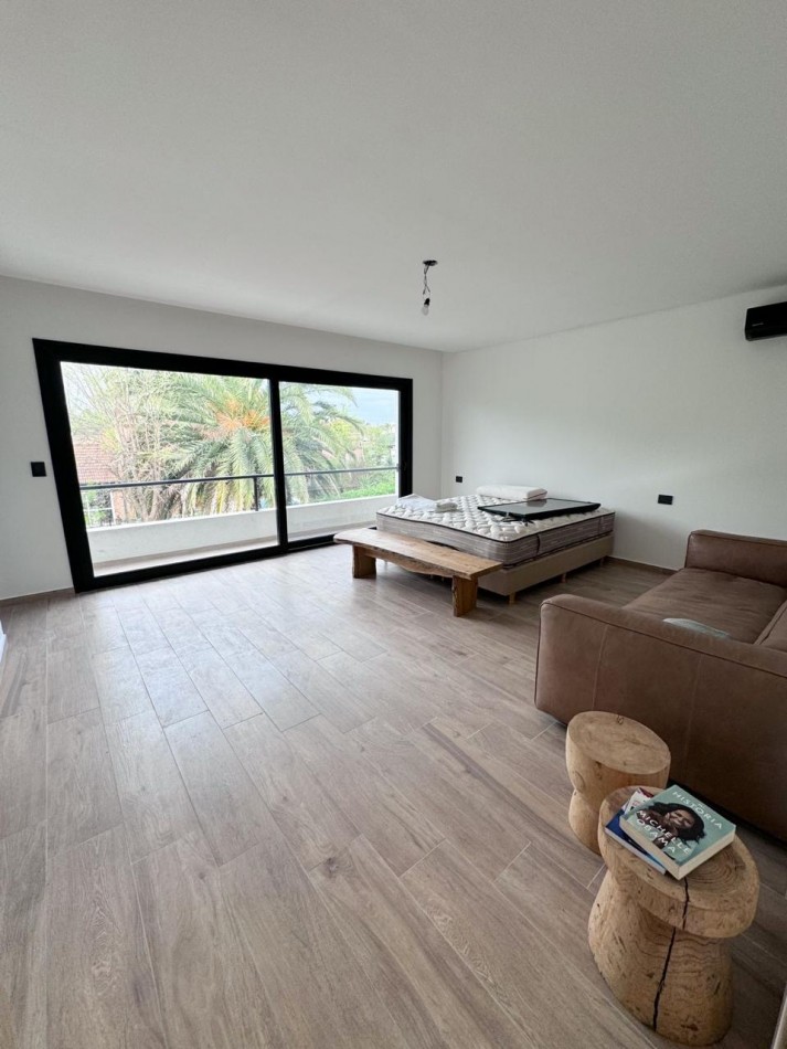Casa minimalista 4 amb a Estrenar en Banco Provincia ‼️