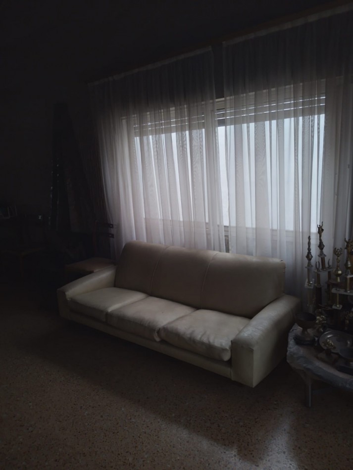 Chalet 3 ambientes a reciclar
