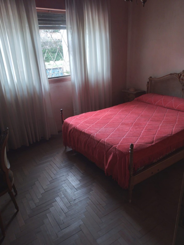 Chalet 3 ambientes a reciclar