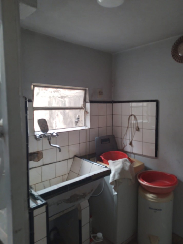 Chalet 3 ambientes a reciclar