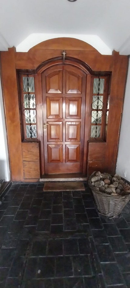 Chalet 6 ambientes 