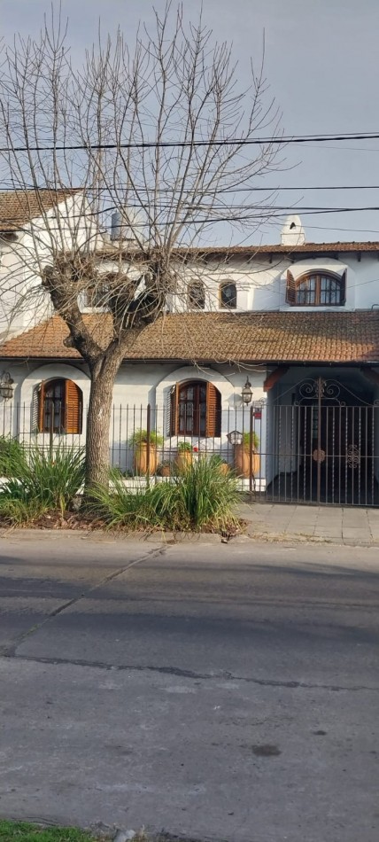 Chalet 6 ambientes 