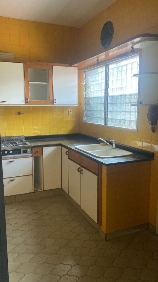 Chalet 5 ambientes en ALQUILER