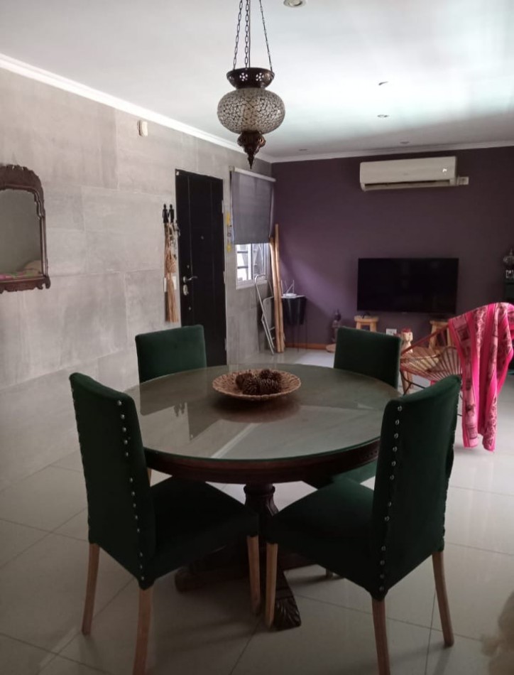 Casa 4 ambientes impecable 