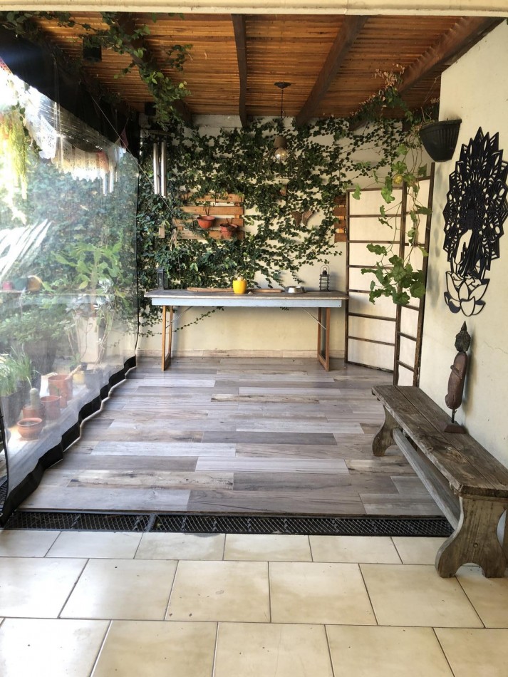 Casa 4 ambientes impecable 