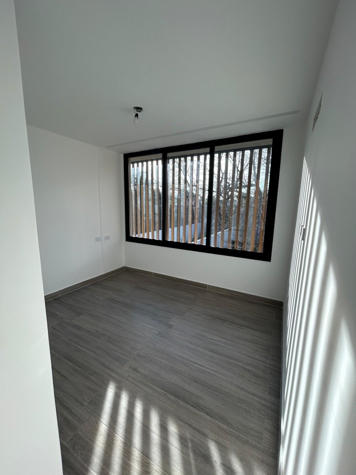 Casa 4 ambientes a ESTRENAR !!
