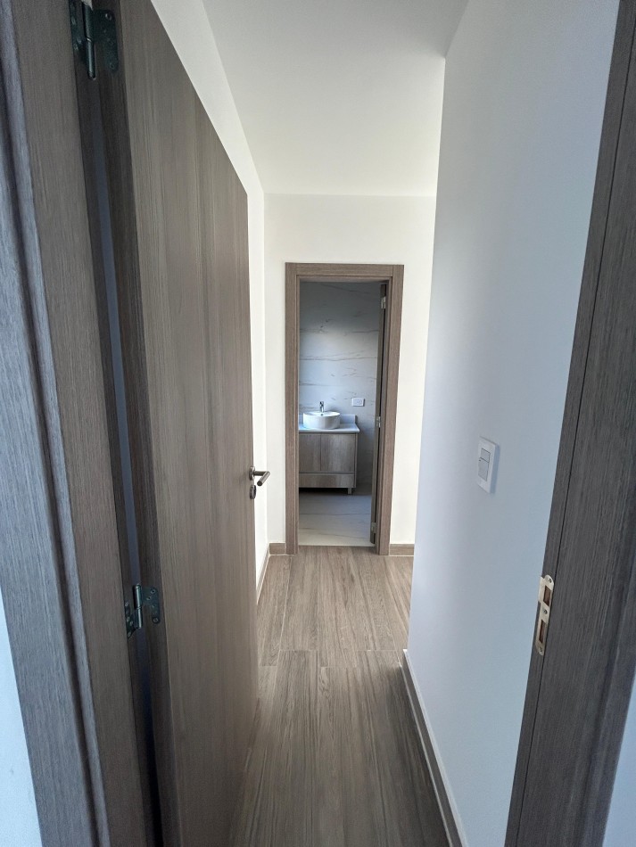 Casa 4 ambientes a ESTRENAR !!