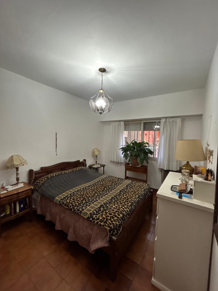 Casa 4 ambientes ! Acepta Permutas