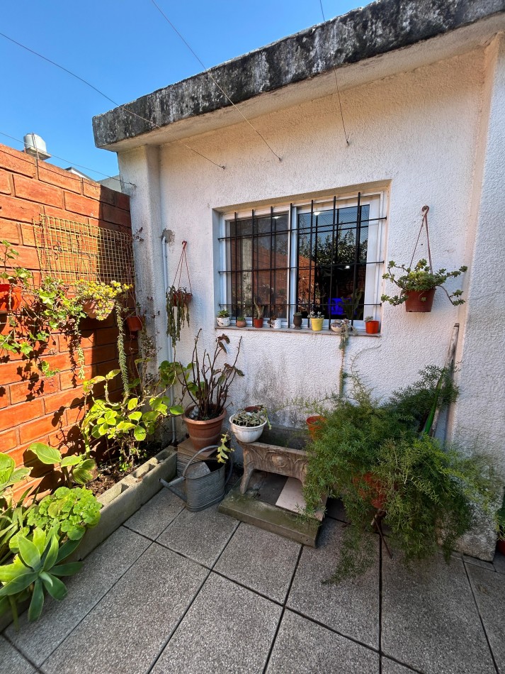 Casa 4 ambientes ! Acepta Permutas
