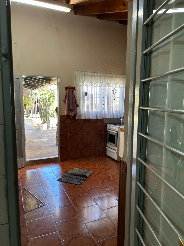 Casa 4 ambientes mas dependencia