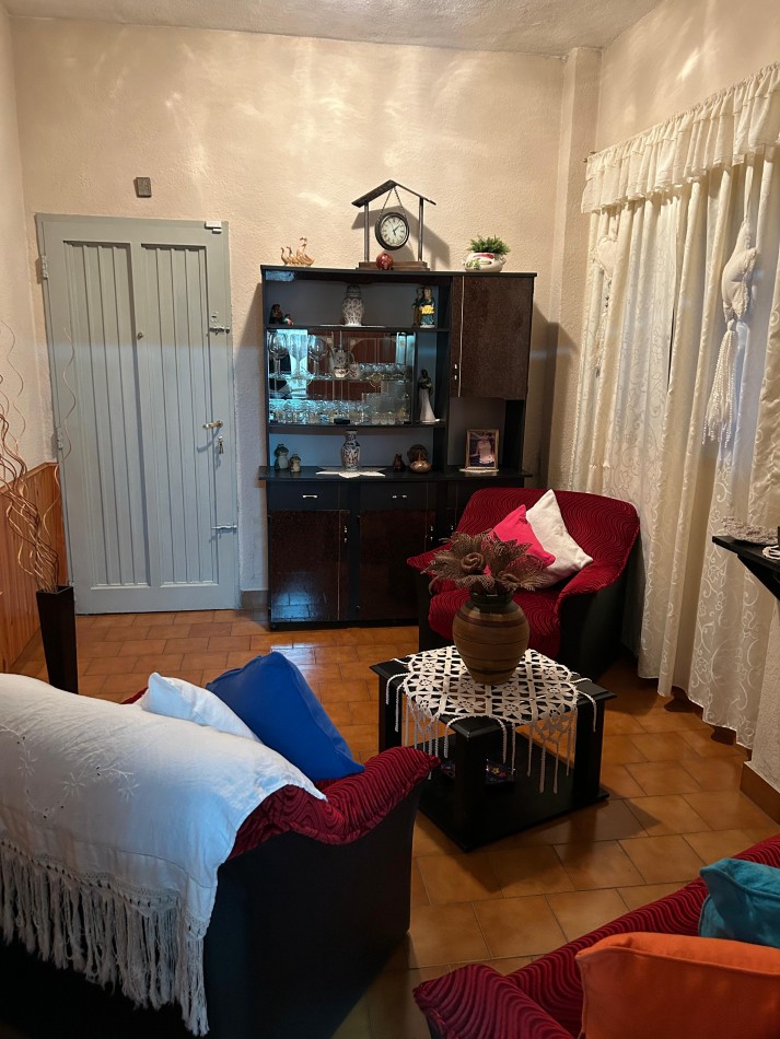 Casa 4 ambientes mas dependencia