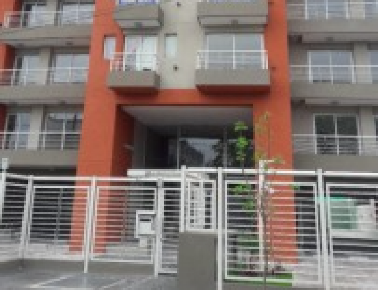Uruguay 874 - 2 amb - Permuta por casa en la zona