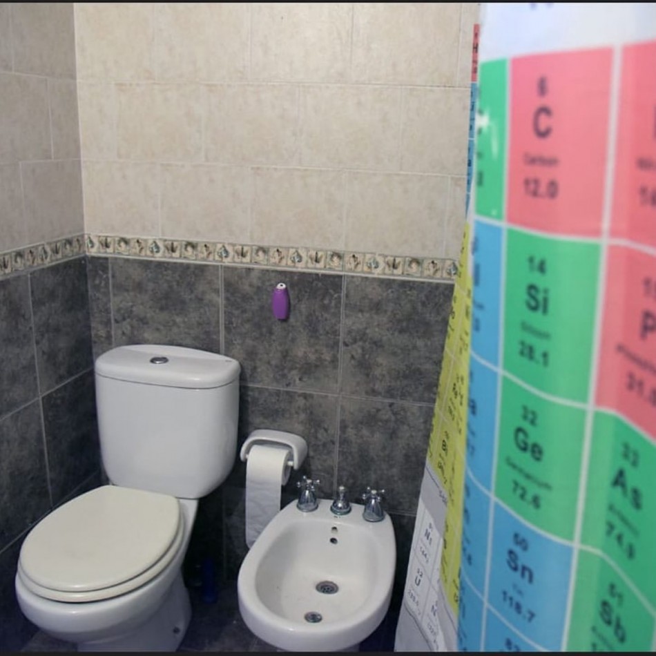 Viamonte 2274 - Chalet 5 ambientes - Acepta Permutas !! 