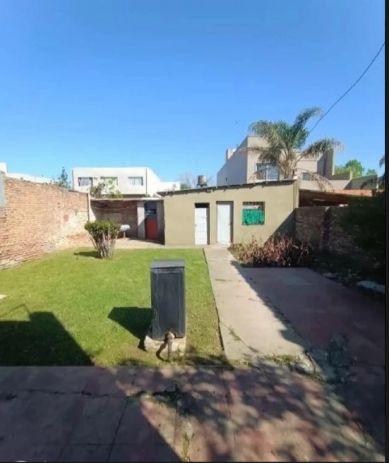 Casa americana 3 ambientes ! Lote de 10 x 35 