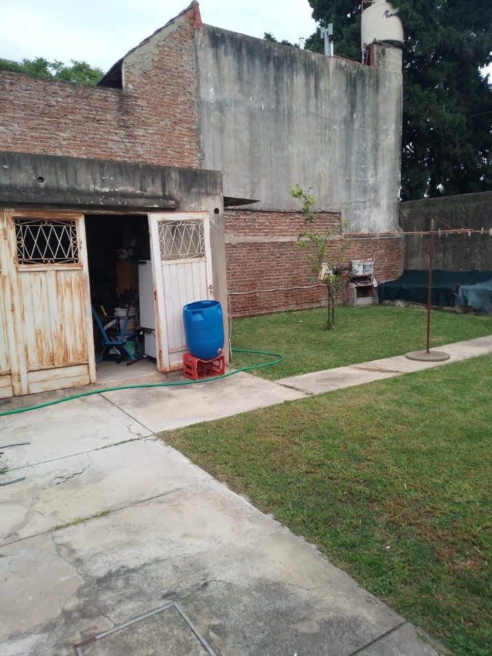 Chalet 3 ambientes a reciclar