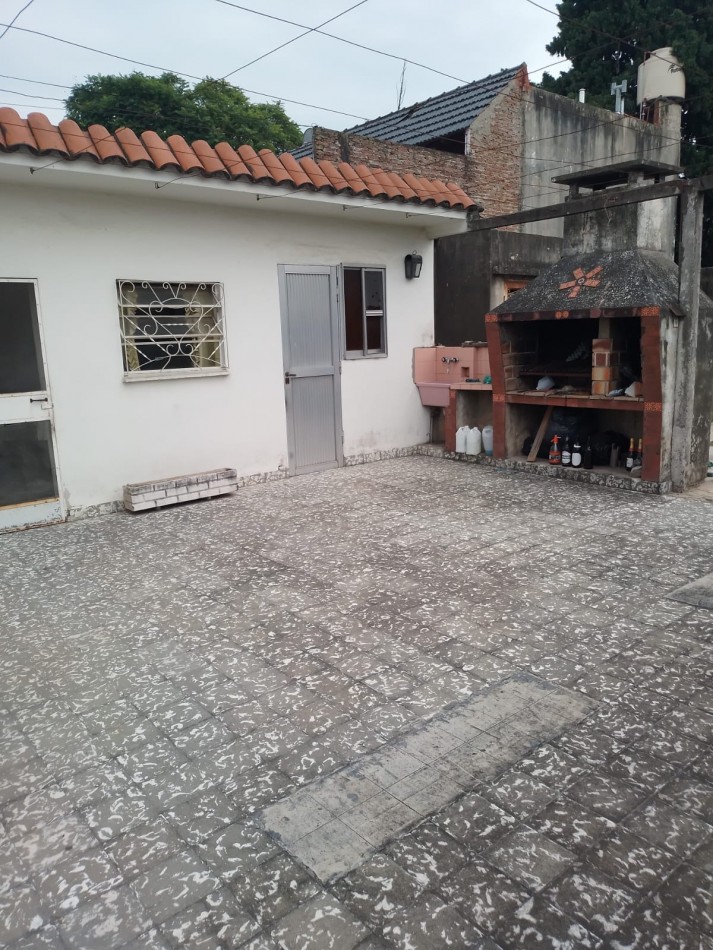 Chalet 3 ambientes a reciclar