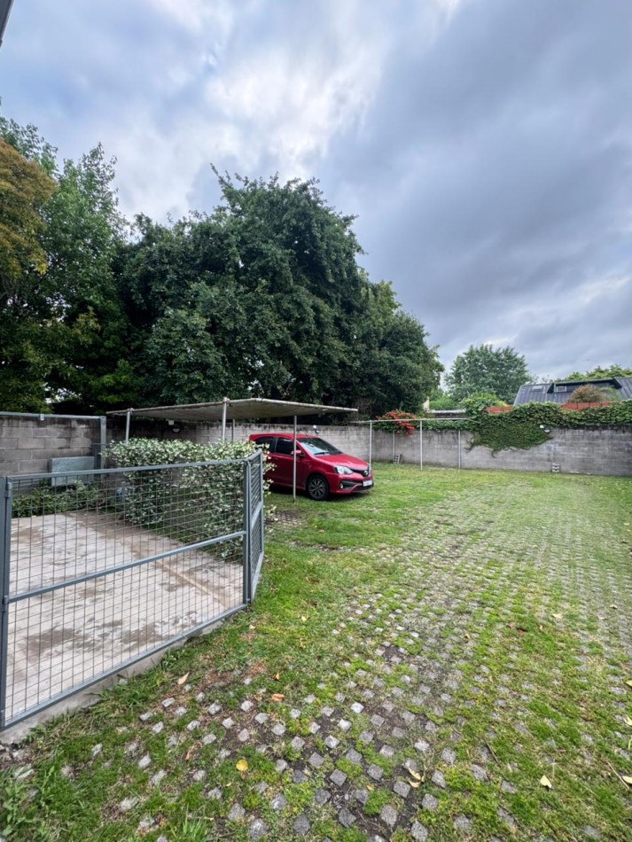 Amplio monoambiente en planta baja 