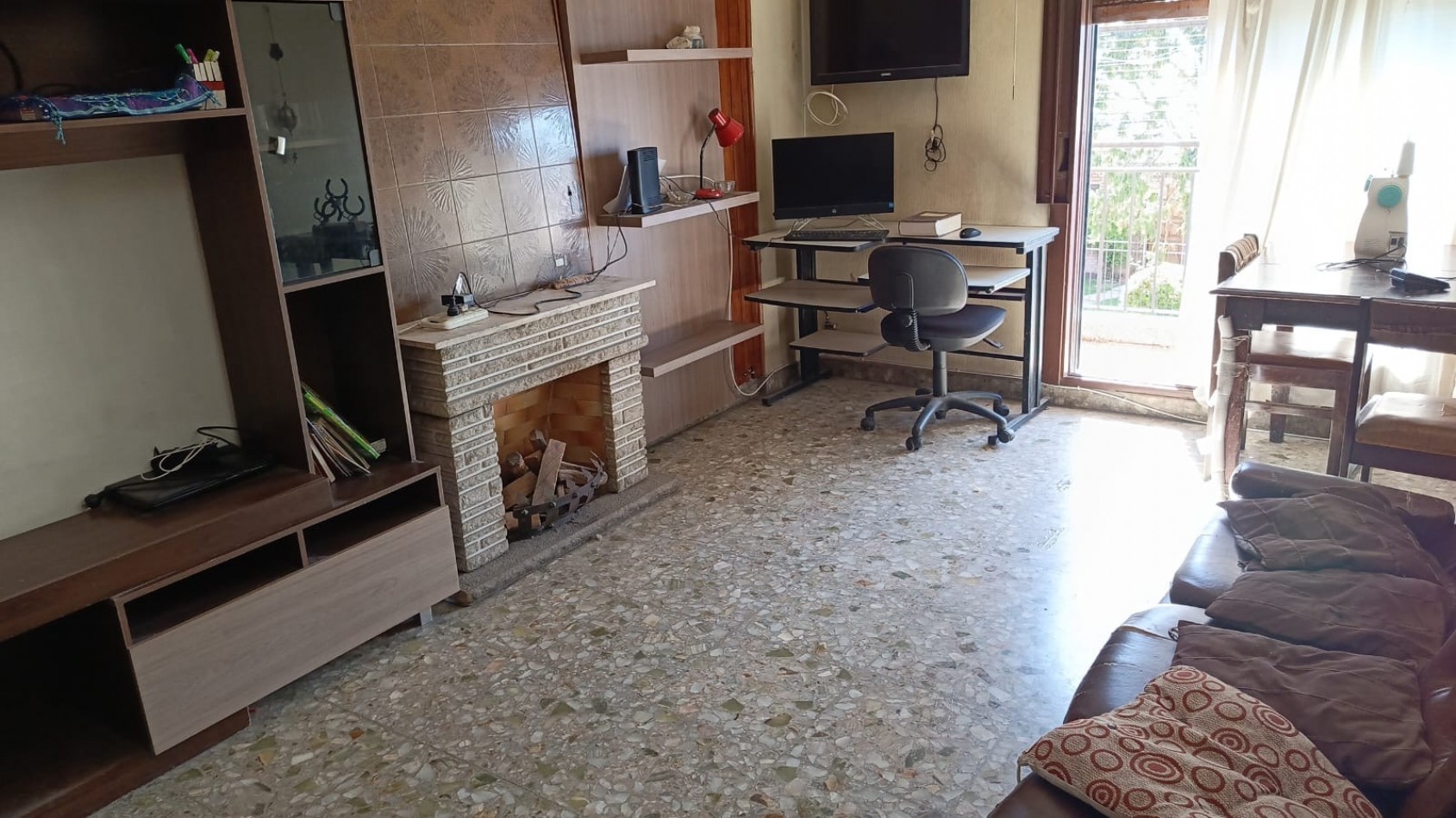 Amplio departamento 5 ambientes 