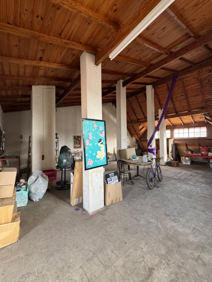 Chalet 4 ambientes - Acepta Permutas 