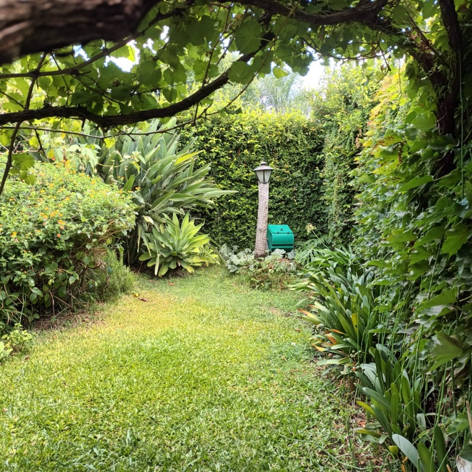 Chalet 4 ambientes - Apto credito 