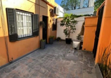 Medina 200 - Casa en ph 2 ambientes ... oportunidad !! 