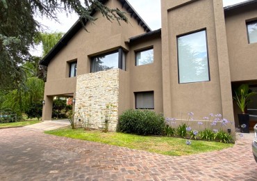 Casa en Venta en Country San Diego - 9 ambientes - Impecable!
