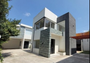 Duplex en venta en Ituzaingo - 3 amb a estrenar!