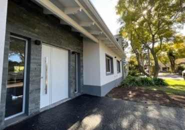 Casa en venta en Solares del Jaguel - 5 ambientes!